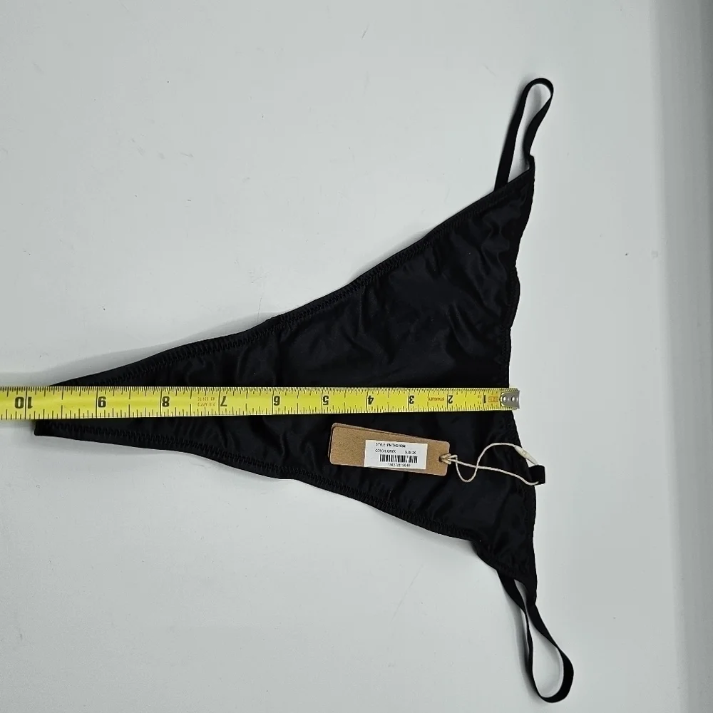 NWT Skims t-string thong color onyx size 3x